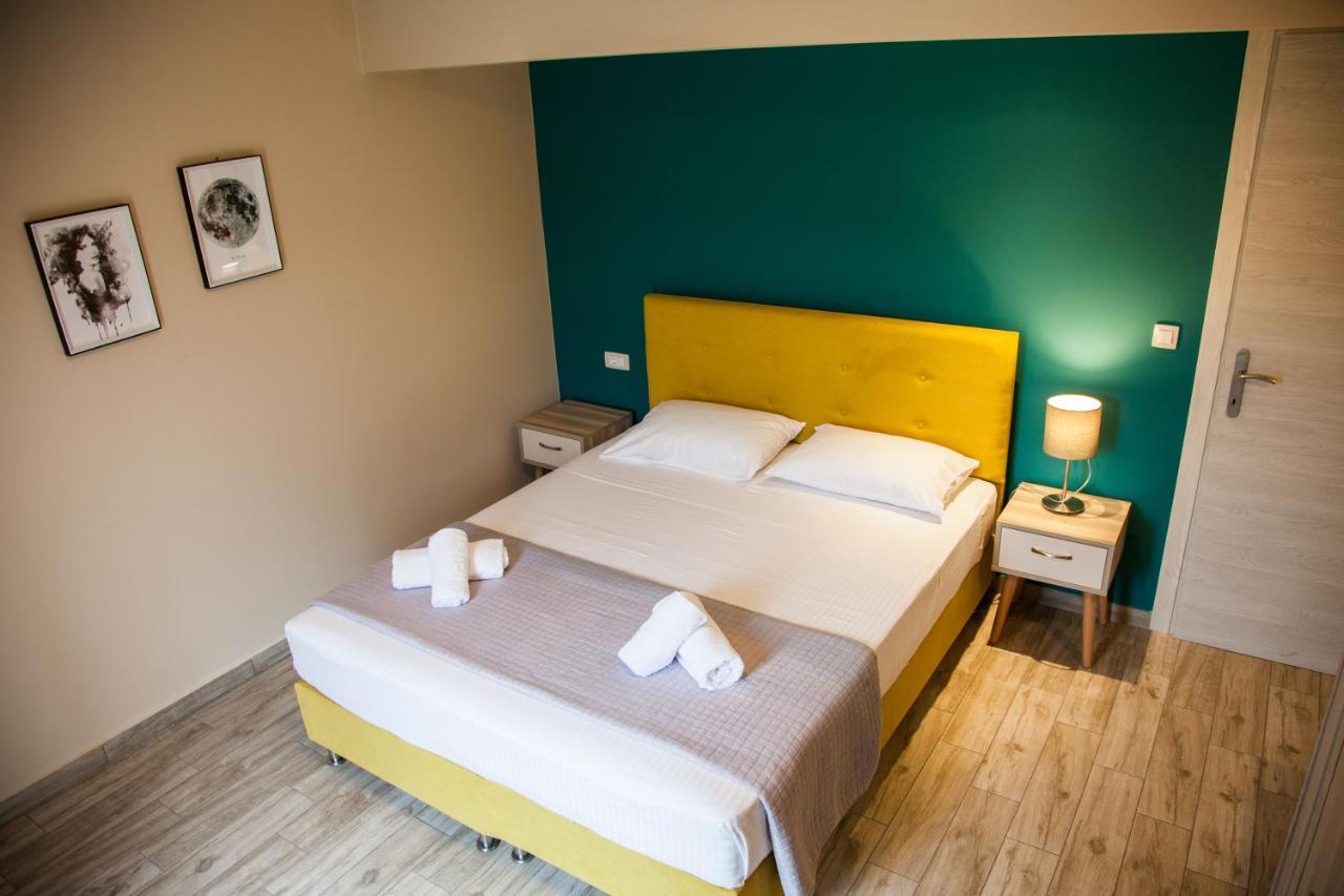 Paporas Apartments Svoronata Eksteriør bilde