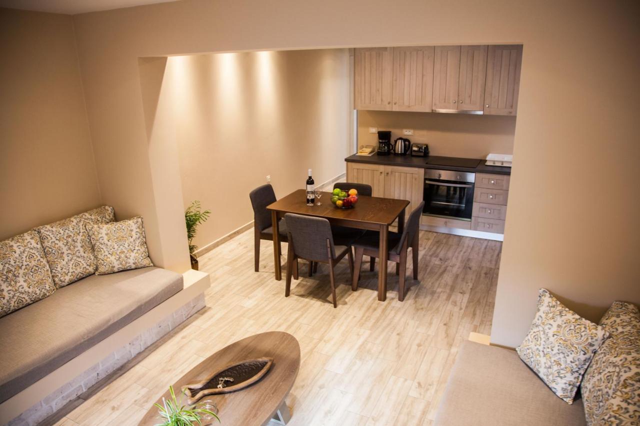 Paporas Apartments Svoronata Eksteriør bilde